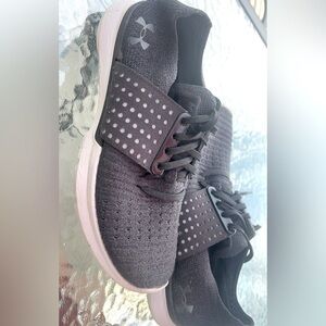 Black Under Armour sneakers. Women’s size 7.